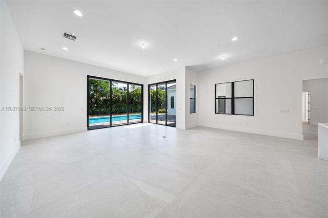 11900 SW 14th Pl, Davie, FL 33325