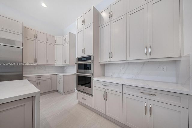 11900 SW 14th Pl, Davie, FL 33325