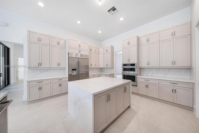 11900 SW 14th Pl, Davie, FL 33325