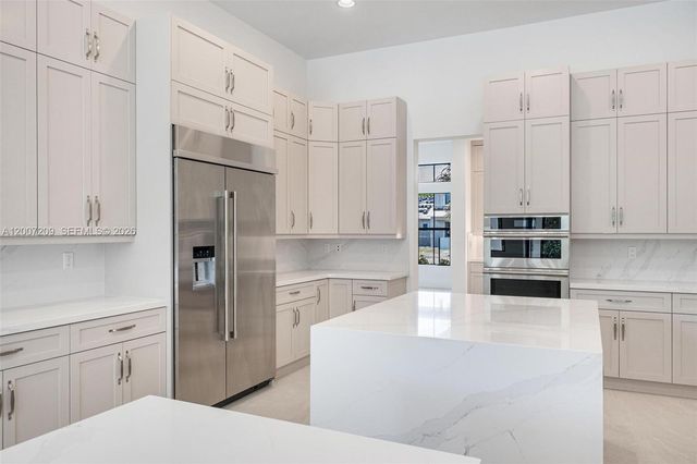 11900 SW 14th Pl, Davie, FL 33325