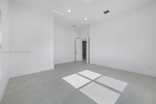 11900 SW 14th Pl, Davie, FL 33325