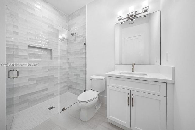 11900 SW 14th Pl, Davie, FL 33325