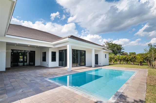 11900 SW 14th Pl, Davie, FL 33325