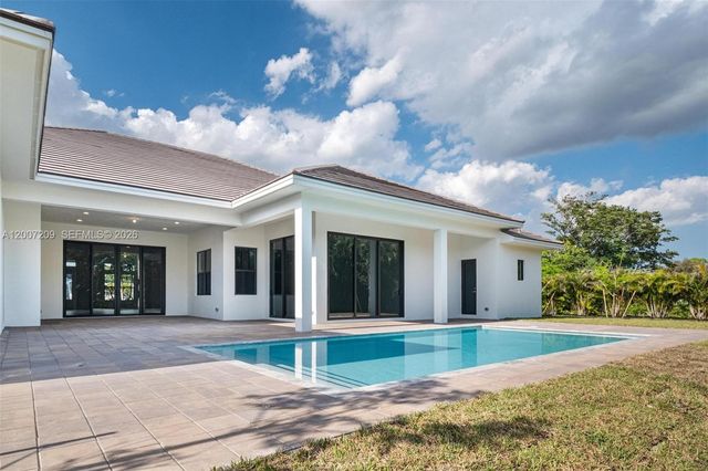 11900 SW 14th Pl, Davie, FL 33325