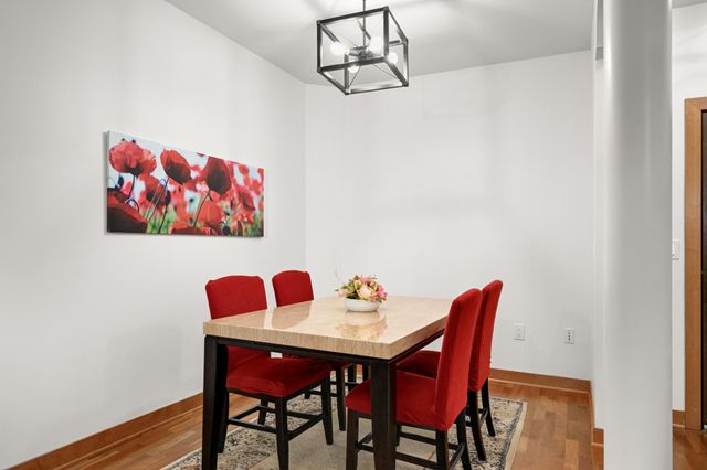 317 Groveland Avenue 301, Minneapolis, MN 55403