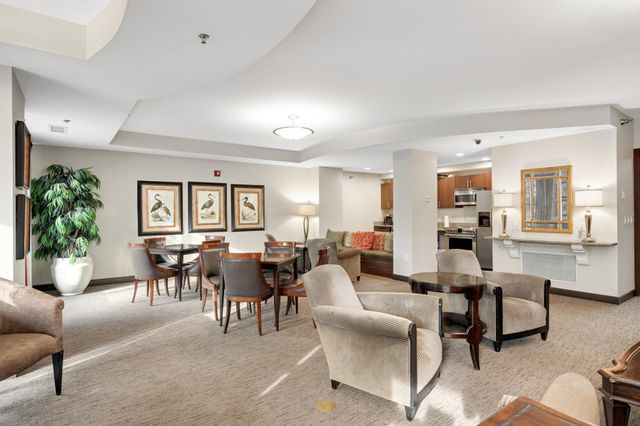 317 Groveland Avenue 301, Minneapolis, MN 55403