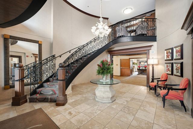 317 Groveland Avenue 301, Minneapolis, MN 55403