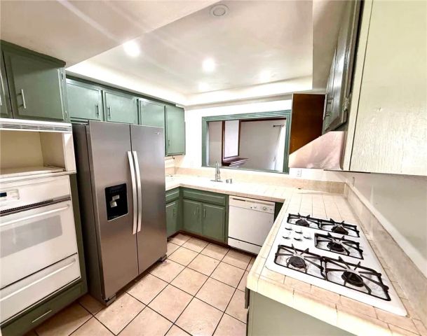 5102 Aspen Drive, Montclair, CA 91763