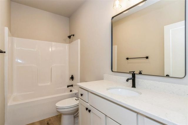 721 Chamberlin Lane, North Liberty, IA 52317