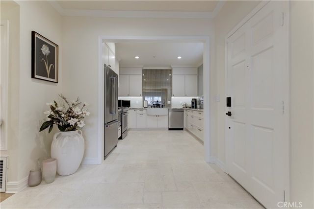 565 E San Jose PH1, Burbank, CA 91501