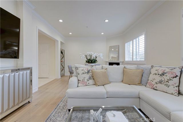 565 E San Jose PH1, Burbank, CA 91501
