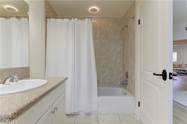565 E San Jose PH1, Burbank, CA 91501