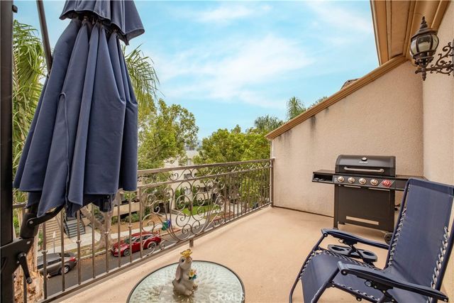 565 E San Jose PH1, Burbank, CA 91501