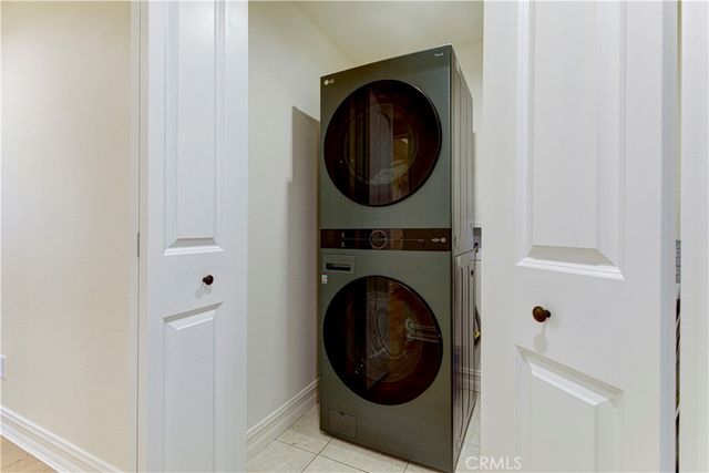 565 E San Jose PH1, Burbank, CA 91501