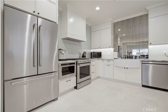 565 E San Jose PH1, Burbank, CA 91501
