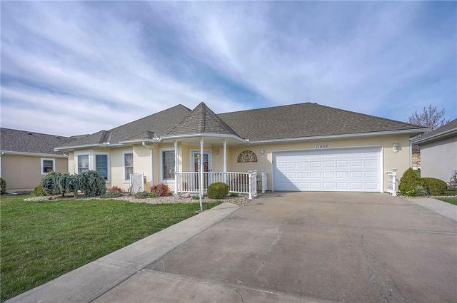 11406 Trevor Drive, Peculiar, MO 64078