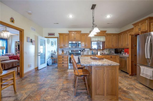 11406 Trevor Drive, Peculiar, MO 64078