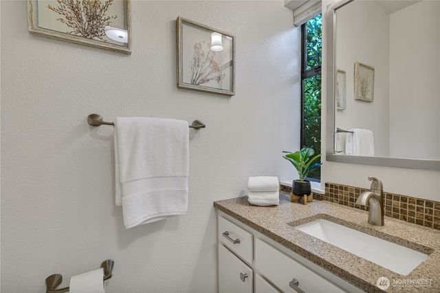 5004 63rd Avenue W, University Place, WA 98467