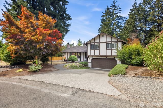 5004 63rd Avenue W, University Place, WA 98467