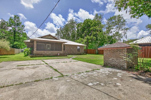 407 Pomont Ave, St Augustine, FL 32084