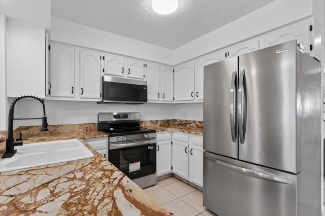 407 Pomont Ave, St Augustine, FL 32084