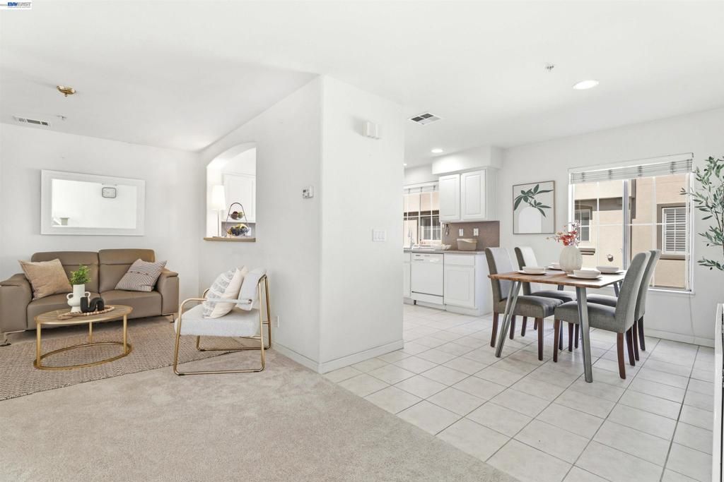 Image 12 of property listing at 3261 Sangiovese Pl, San Jose, CA 95135