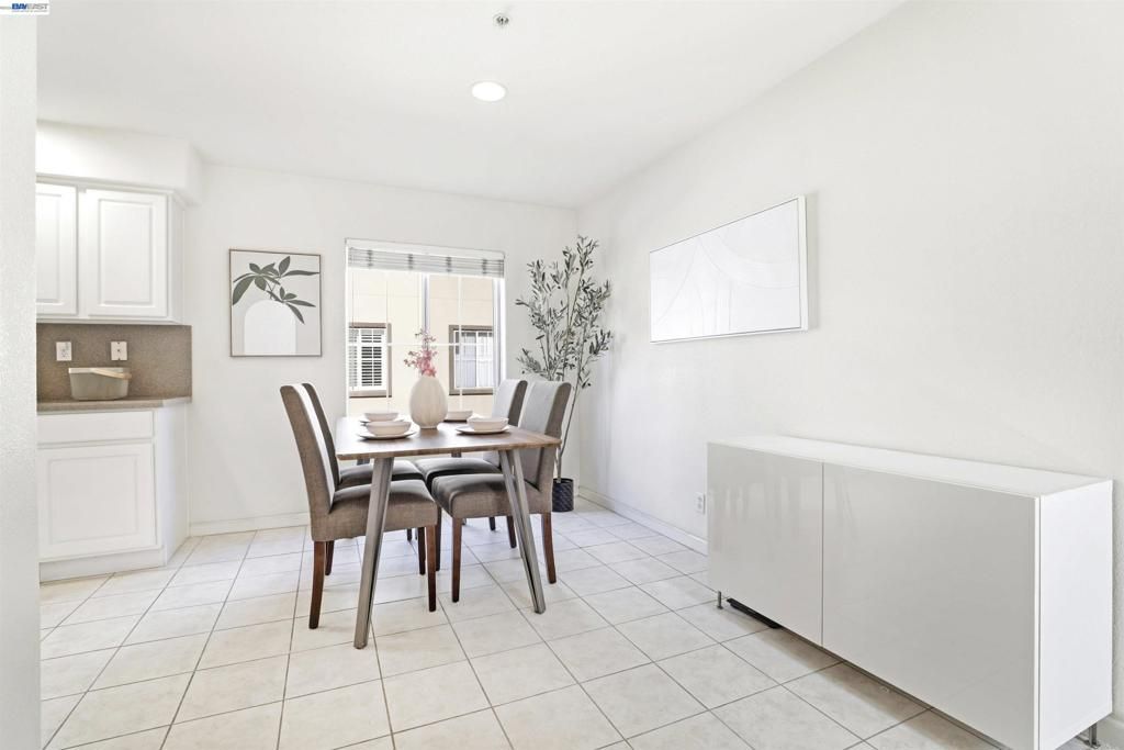 Image 14 of property listing at 3261 Sangiovese Pl, San Jose, CA 95135