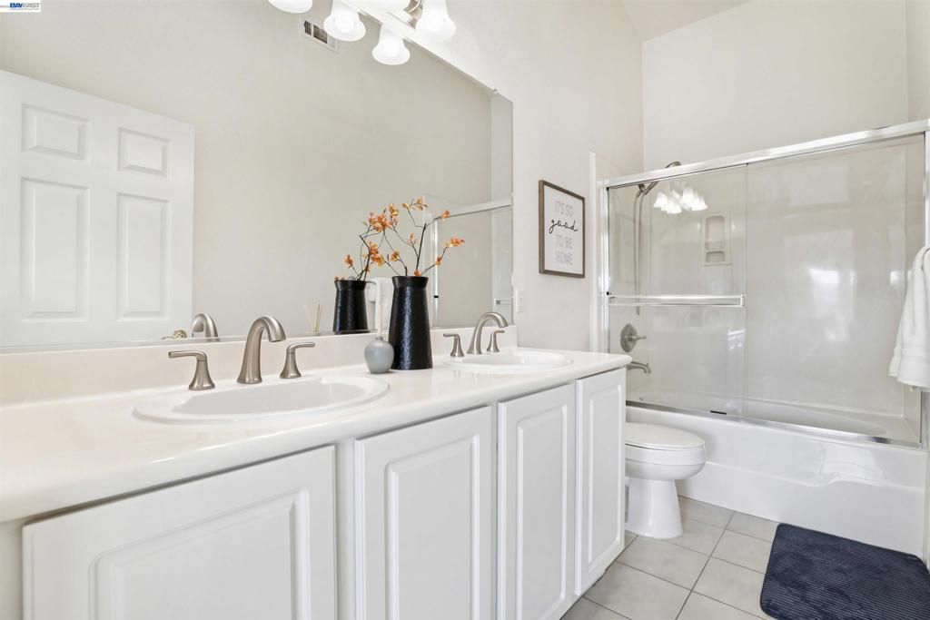 Image 23 of property listing at 3261 Sangiovese Pl, San Jose, CA 95135