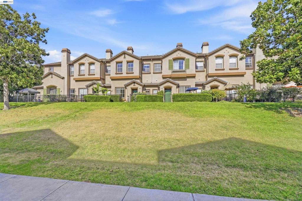 Image 34 of property listing at 3261 Sangiovese Pl, San Jose, CA 95135