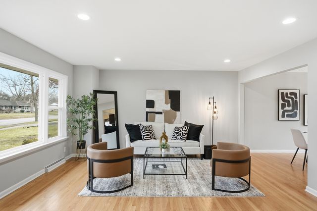 15944 School Street, South Holland, IL 60473