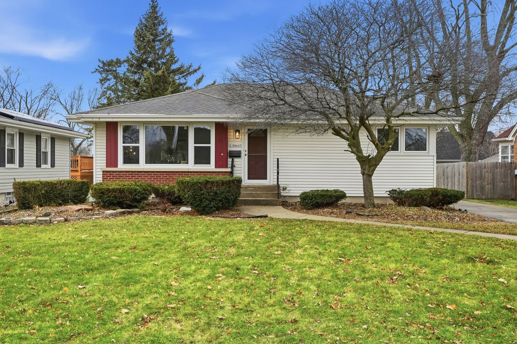 15944 School Street, South Holland, IL 60473