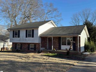 420 Cloverdale Lane, Simpsonville, SC 29681