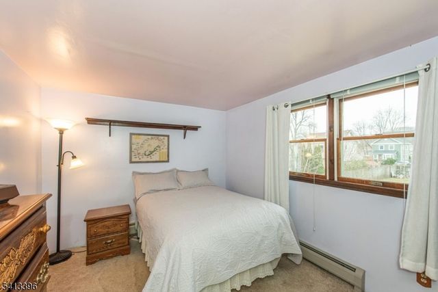 126 Jefferson St, Wanaque Boro, NJ 07420