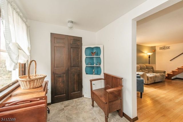 126 Jefferson St, Wanaque Boro, NJ 07420