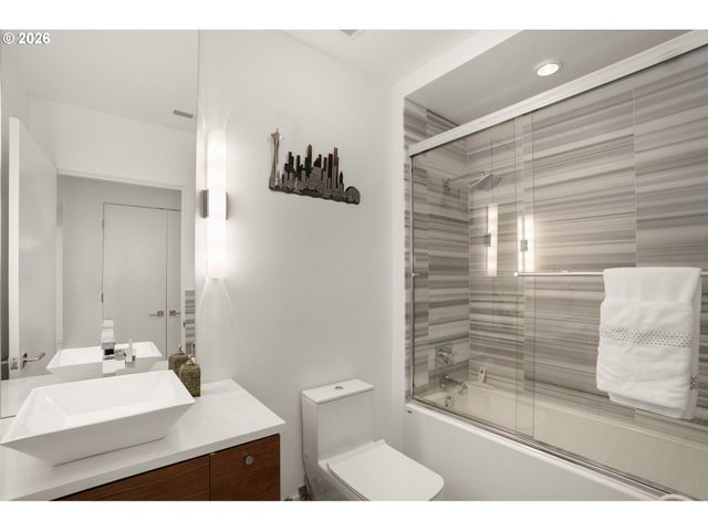 700 WASHINGTON St 1123, Vancouver, WA 98660