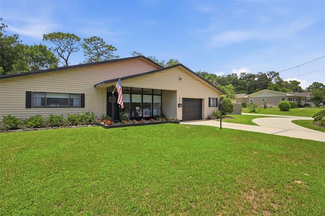 516 N MCDONALD AVENUE, Deland, FL 32724
