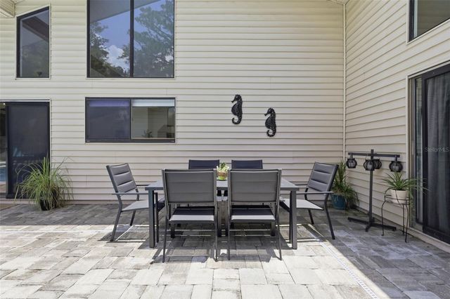 516 N MCDONALD AVENUE, Deland, FL 32724
