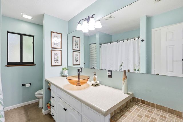 516 N MCDONALD AVENUE, Deland, FL 32724