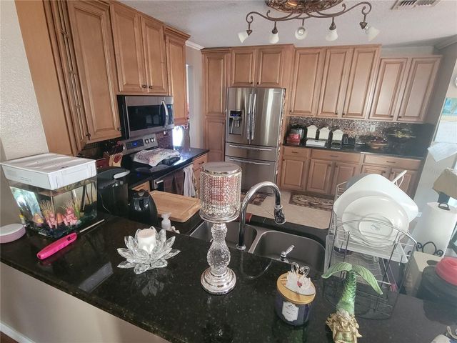 527 WINDROSE DRIVE, Orlando, FL 32824