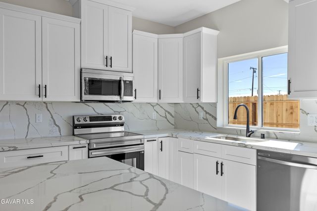 20300 89th Street, California City, CA 93505