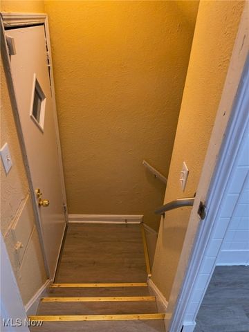 5202 Henry Street, Maple Heights, OH 44137