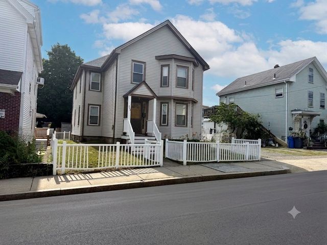 268 Newton St, Waltham, MA 02453