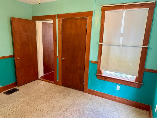 268 Newton St, Waltham, MA 02453