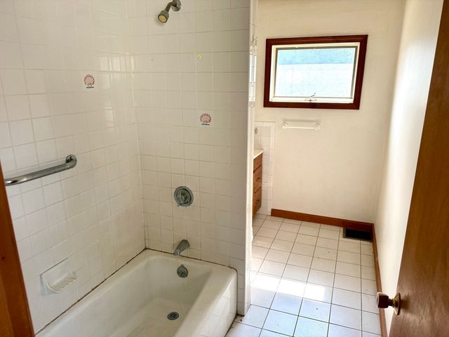268 Newton St, Waltham, MA 02453