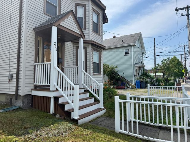 268 Newton St, Waltham, MA 02453