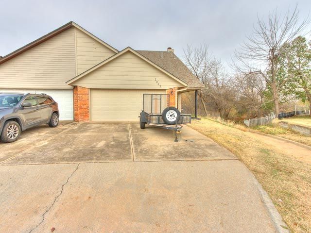 7212 Lakewood Circle, Oklahoma City, OK 73132