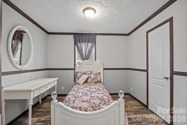 14 Harkins Lane, Marshall, NC 28753