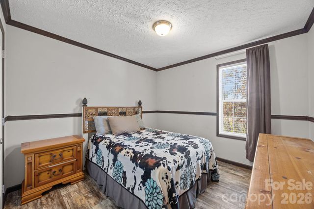 14 Harkins Lane, Marshall, NC 28753