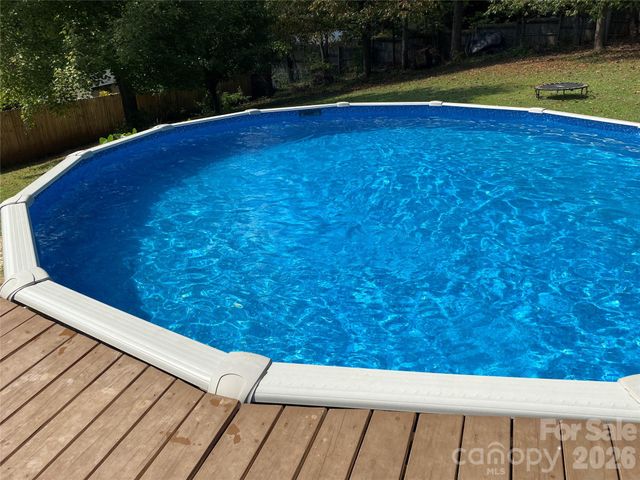 14 Harkins Lane, Marshall, NC 28753