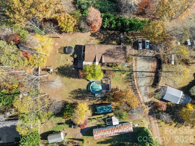 14 Harkins Lane, Marshall, NC 28753